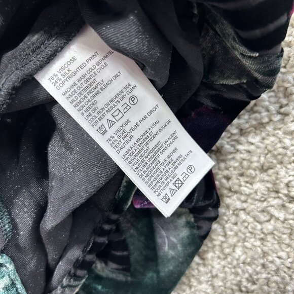 Tommy Bahama Womens Medium Velvet Floral Button-Up Shirt Multicolor - Picture 5 of 9